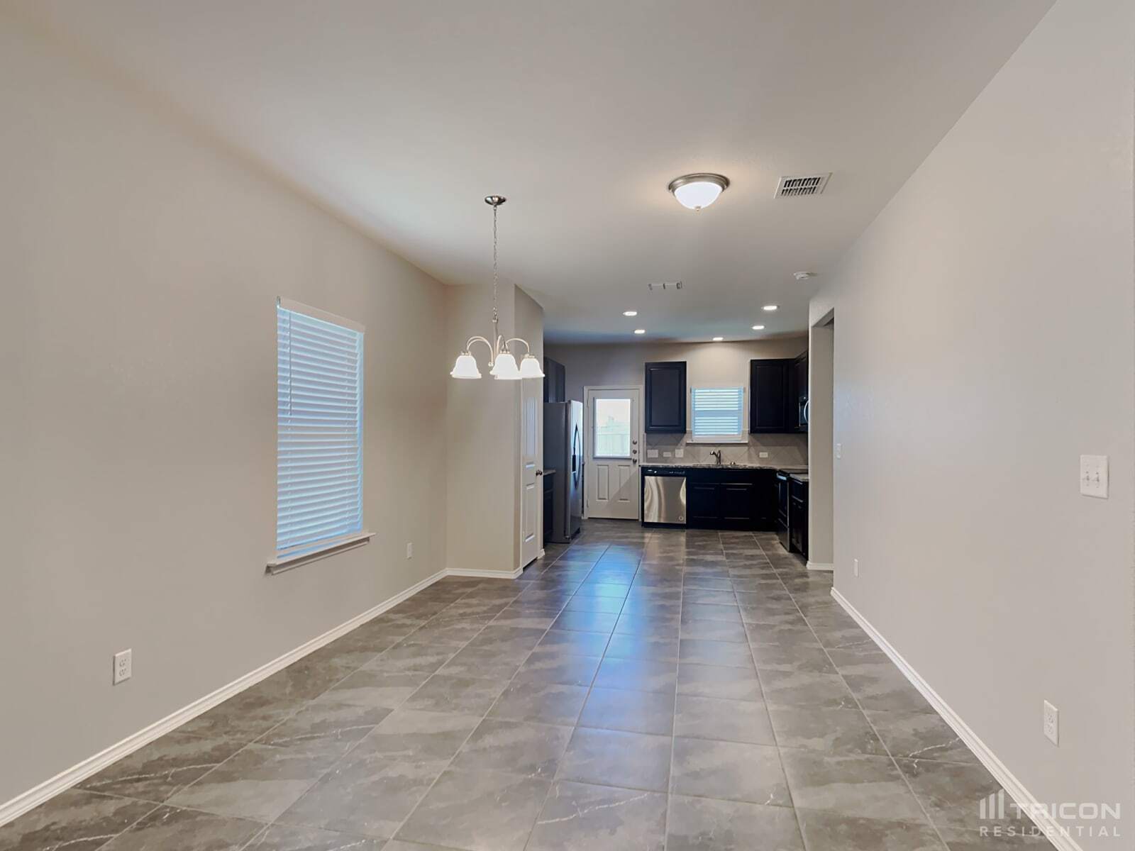 Building Photo - 125 Buttercup Bnd