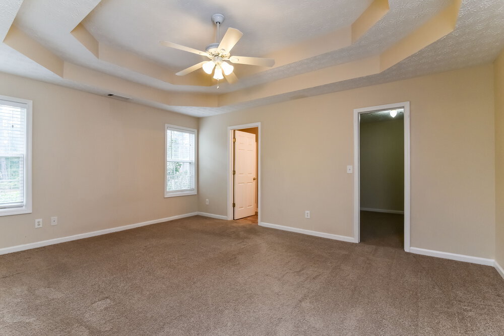 Building Photo - 3600 Biltmore Oaks Dr SE