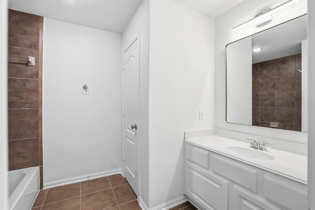 Building Photo - 2802 Kestrel Trace Ln