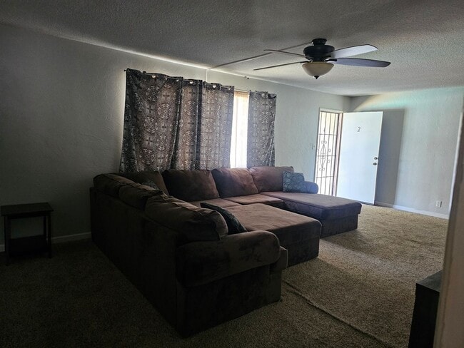 Building Photo - Cute partially furnished apartment with sm...