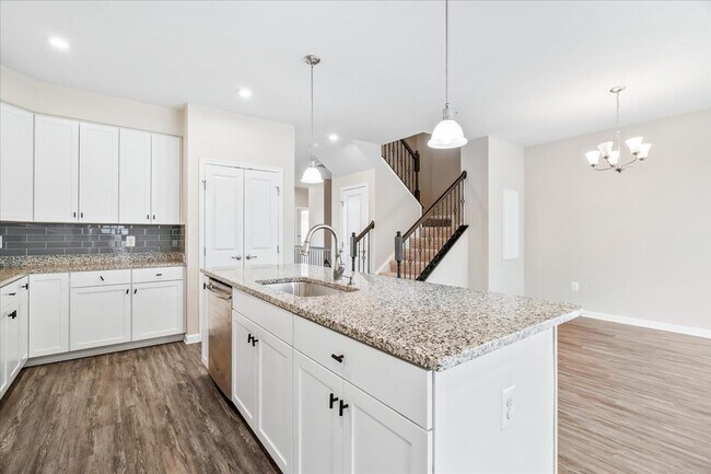 Building Photo - 6026 Forum Sq