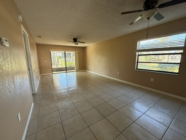 Building Photo - 1040 June Dr