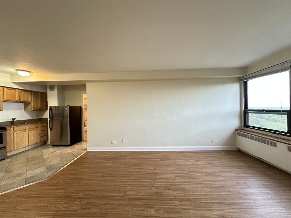 Building Photo - 4180 N Marine Dr