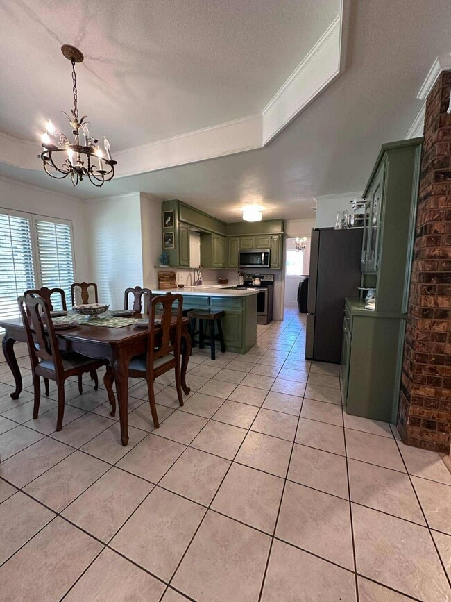 Building Photo - 9713 Nashville Ave