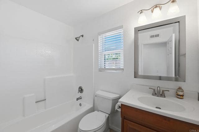 Building Photo - 2775 Southampton Rd