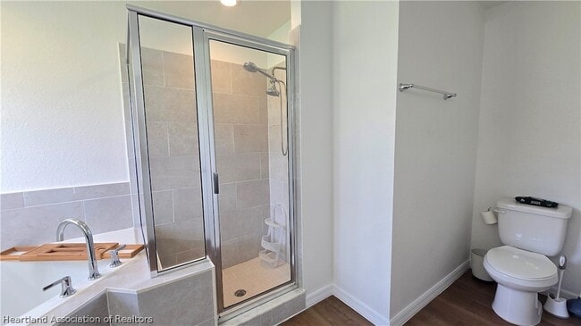 Building Photo - 4720 San Lorenzo Dr