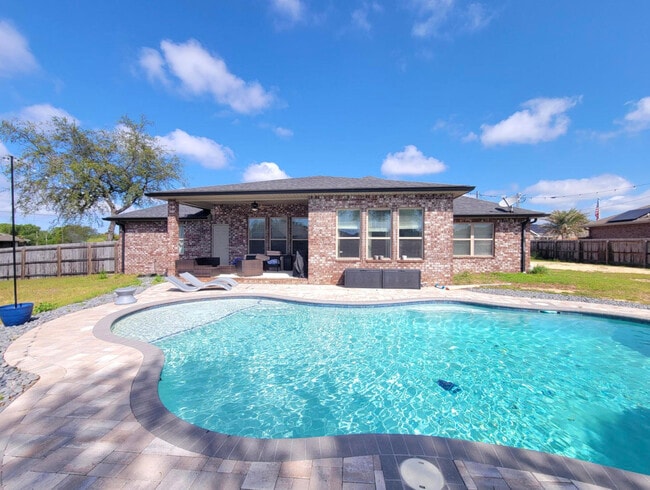 Building Photo - 8501 Holley Hills Cir