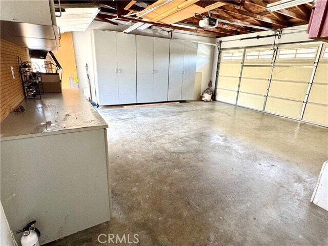 Building Photo - 15471 Salisbury Ln