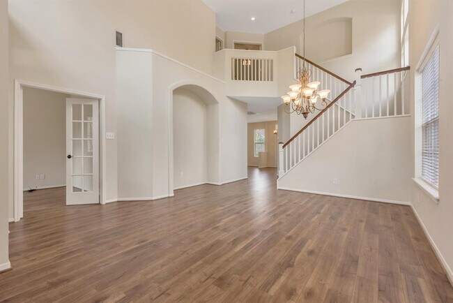 Building Photo - 27 Bethany Bend Dr