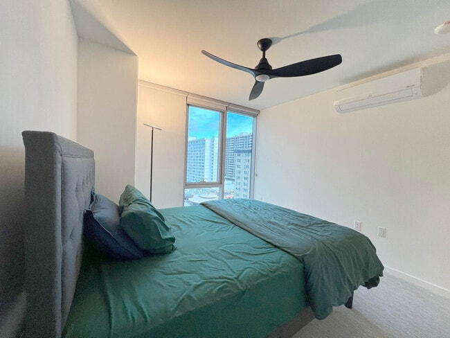 Building Photo - 1500 Rycroft St