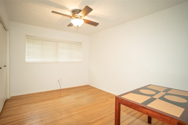 Building Photo - 4522 Briarbend Dr