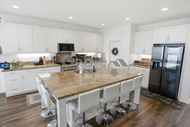 Building Photo - 17952 Spire Ct