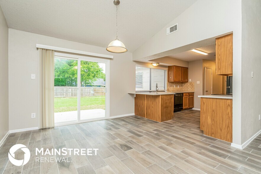 Building Photo - 1712 Homestead St