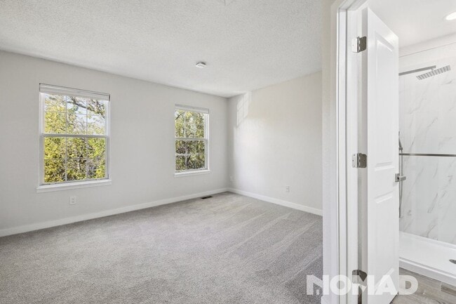 Building Photo - Charming 3BR Townhome in Centennial