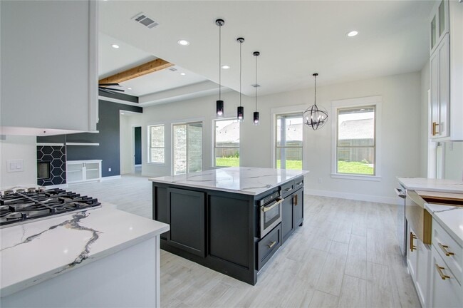 Building Photo - 16130 Long Boat Ct