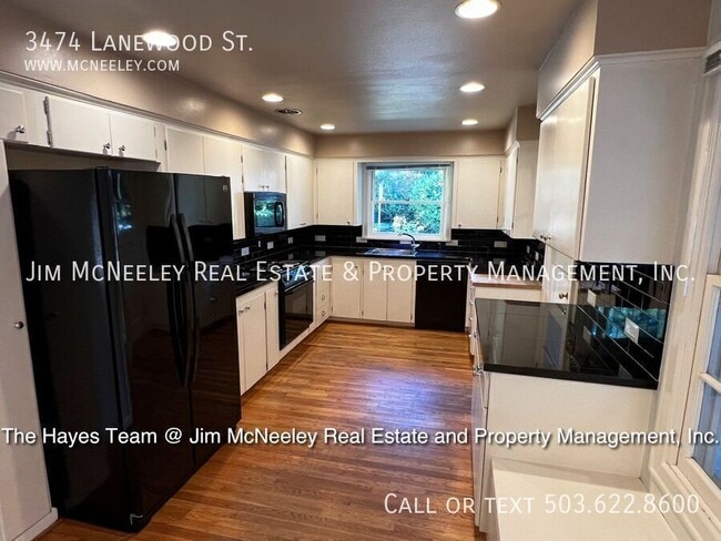 Building Photo - 3474 Lanewood St