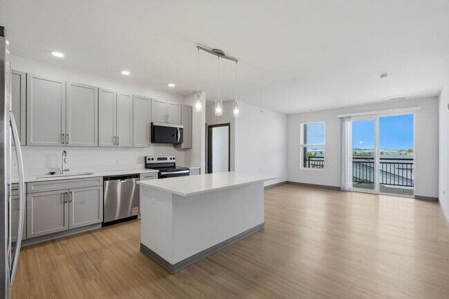 Building Photo - 1227 Rock Run Crossings Dr