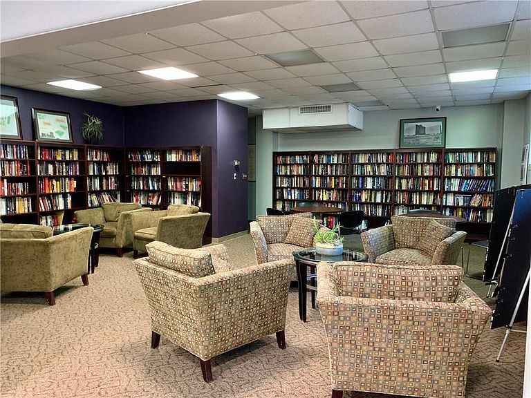 Library - 3060 Pharr Court North NW