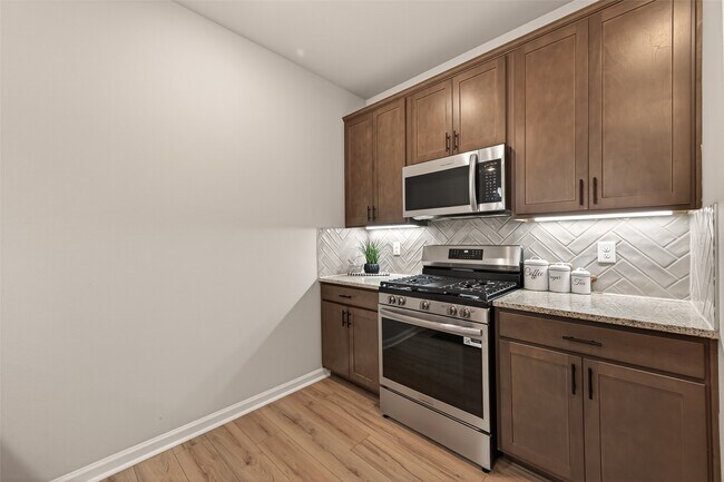 Building Photo - 1010 Gentle Nook Dr