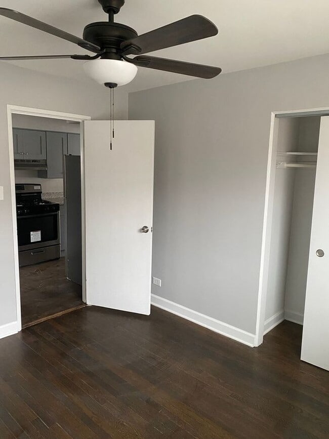 Building Photo - 8706 S Troy Ave
