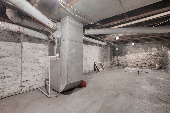 Building Photo - 171-173 N 18th St