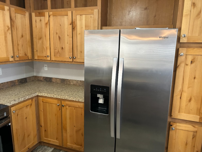 Building Photo - 2230 Sanchez Trl