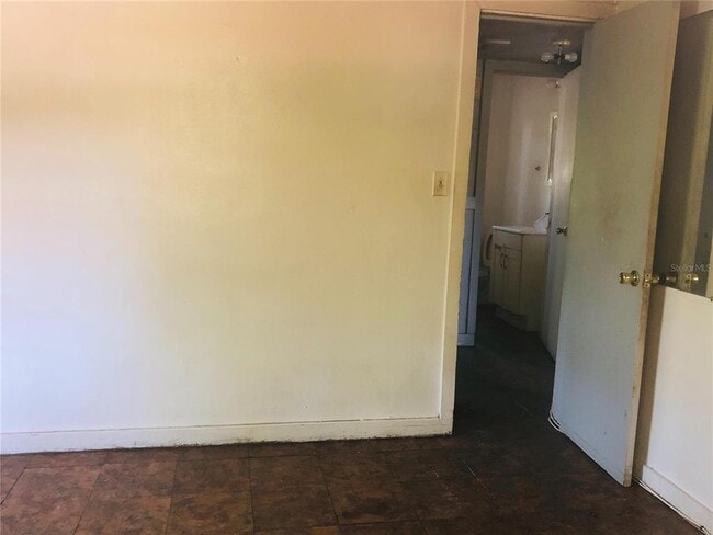 Building Photo - 2312 Fairfax St