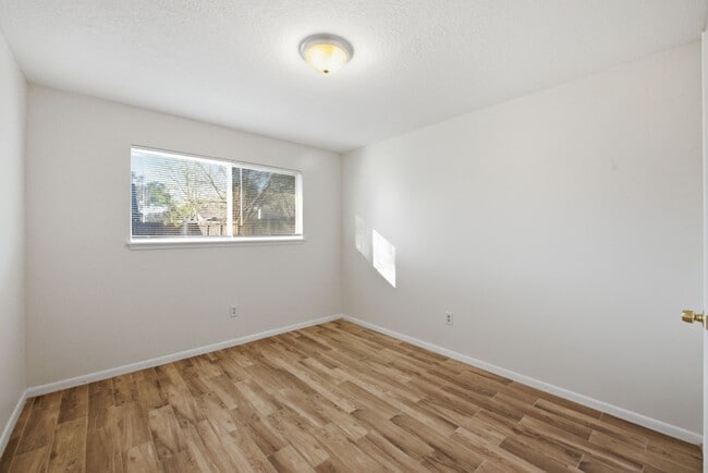 Building Photo - 22306 Waynoka Rd