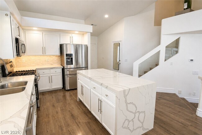 Building Photo - 9682 Driftwood Island Ct