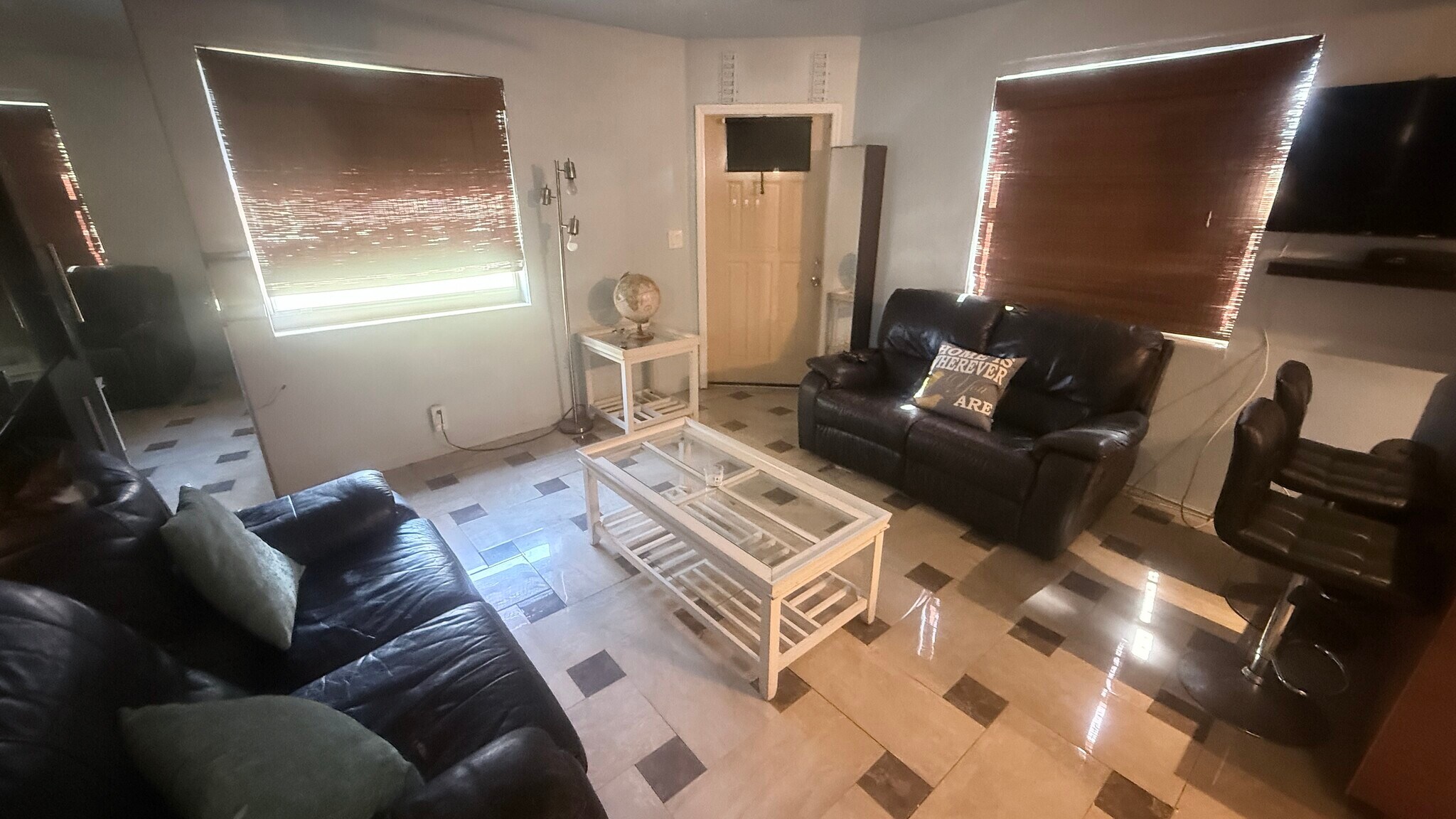 Building Photo - 1701 Hayes St