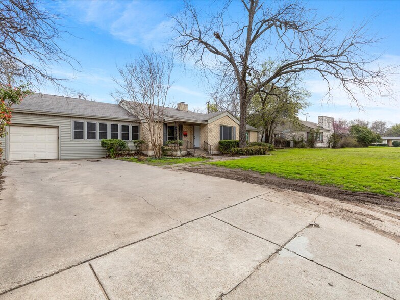 Primary Photo - 3709 Bellaire Cir