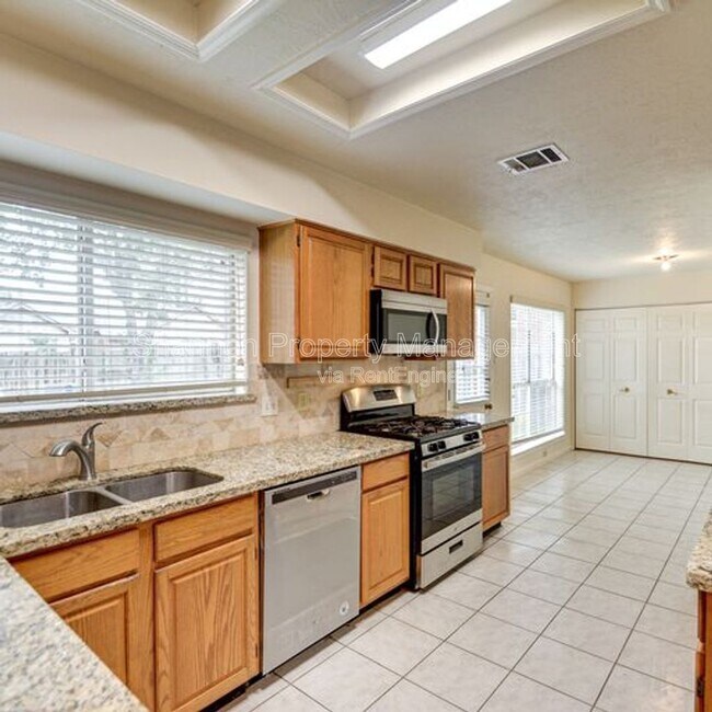 Building Photo - 14222 Heather Falls Way