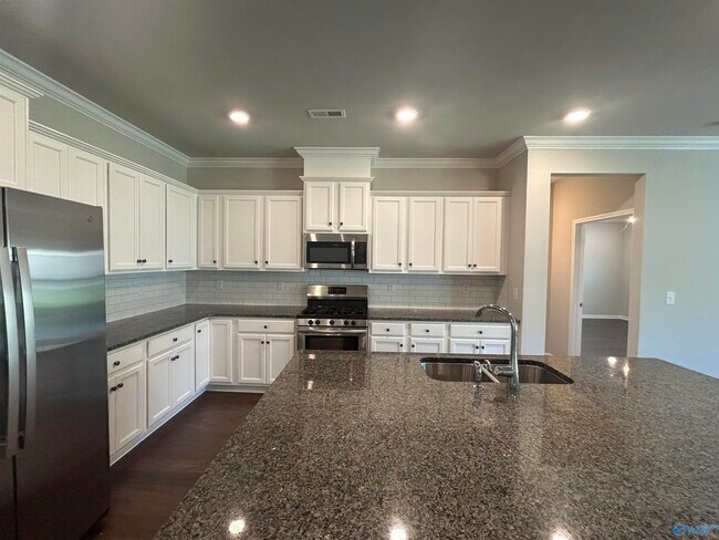 Building Photo - 7040 Regency Ln SE