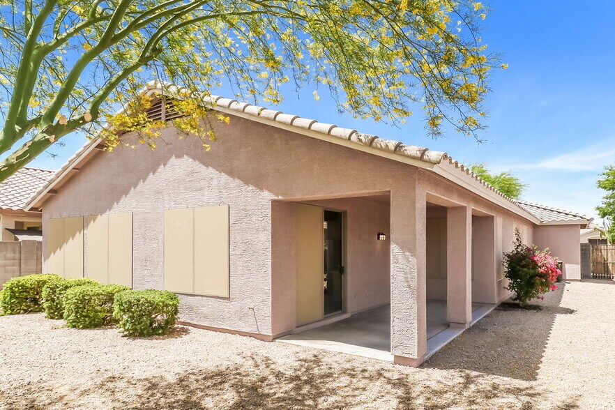 Building Photo - 15233 W Banff Ln