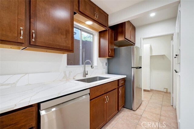 Building Photo - 358 Bluebird Canyon Dr