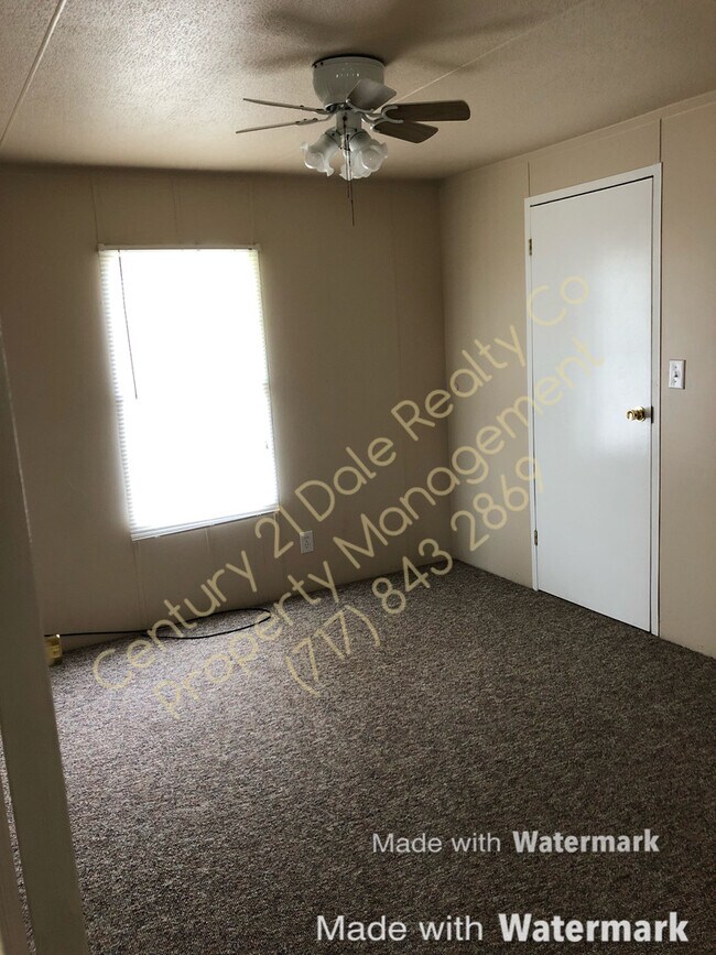 Building Photo - 3 BR 2 Bath home in Red Lion School District