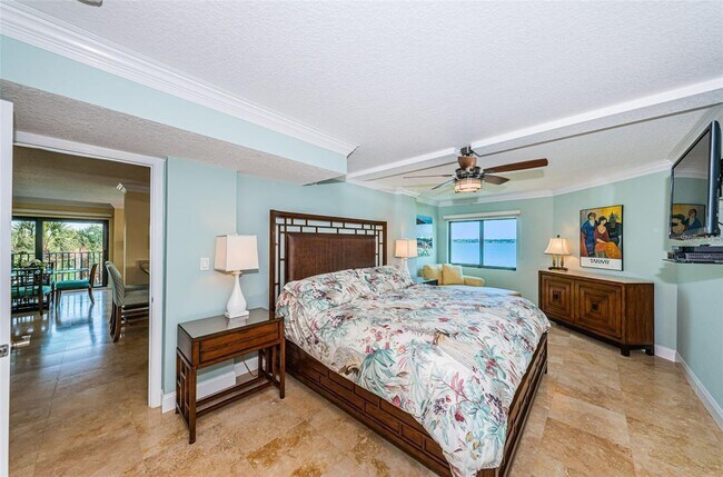 Building Photo - 240 Sand Key Estates Dr