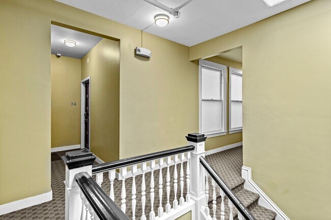 Building Photo - 1115 Polk St