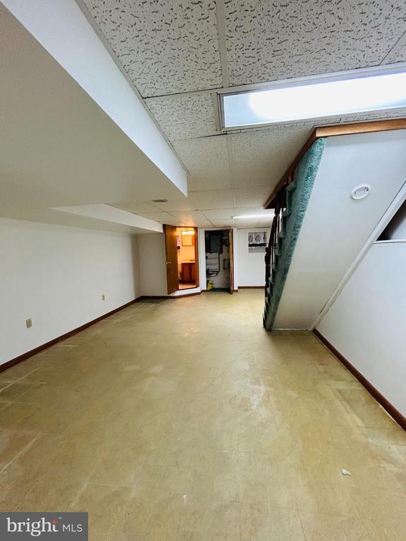 Building Photo - 1507 W Shunk St