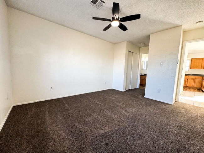 Building Photo - "Spacious 4-Bedroom Home in Yuma with 2 Full Baths!"