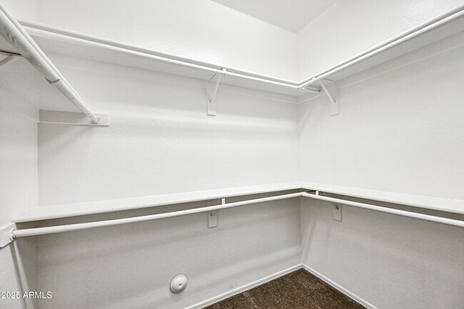 Building Photo - 15342 W Windsor Ave