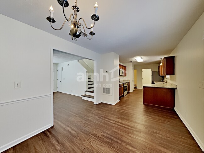 Building Photo - 8912 Ristau Ct