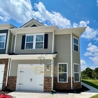 Building Photo - 130 Creekview Rd