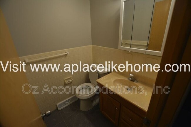 Building Photo - 7820 Arlington Ave