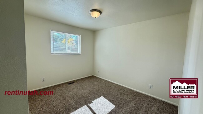 Building Photo - 4812 W Westpoint Dr