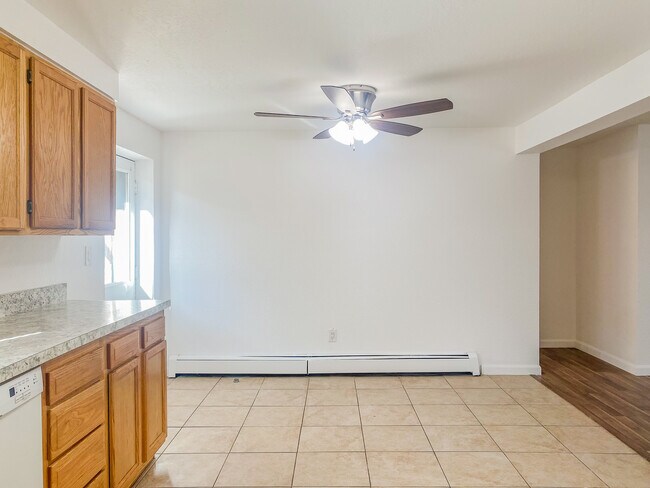 Building Photo - 8367 S Reed St