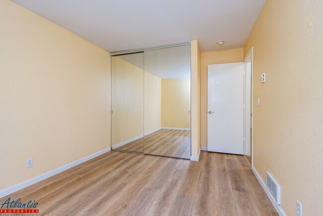 Building Photo - Berryessa Condo | A/C | Private Outdoor Space