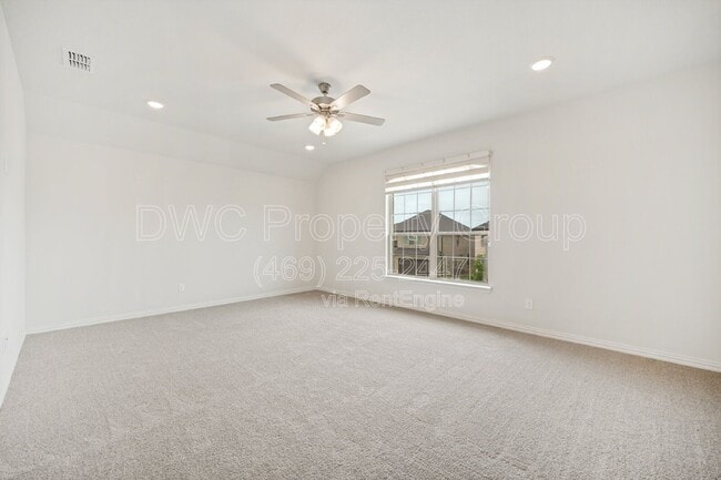 Building Photo - 16712 Hidden Cove Dr