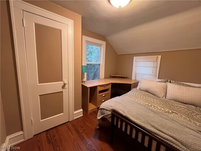 Building Photo - 15 South St