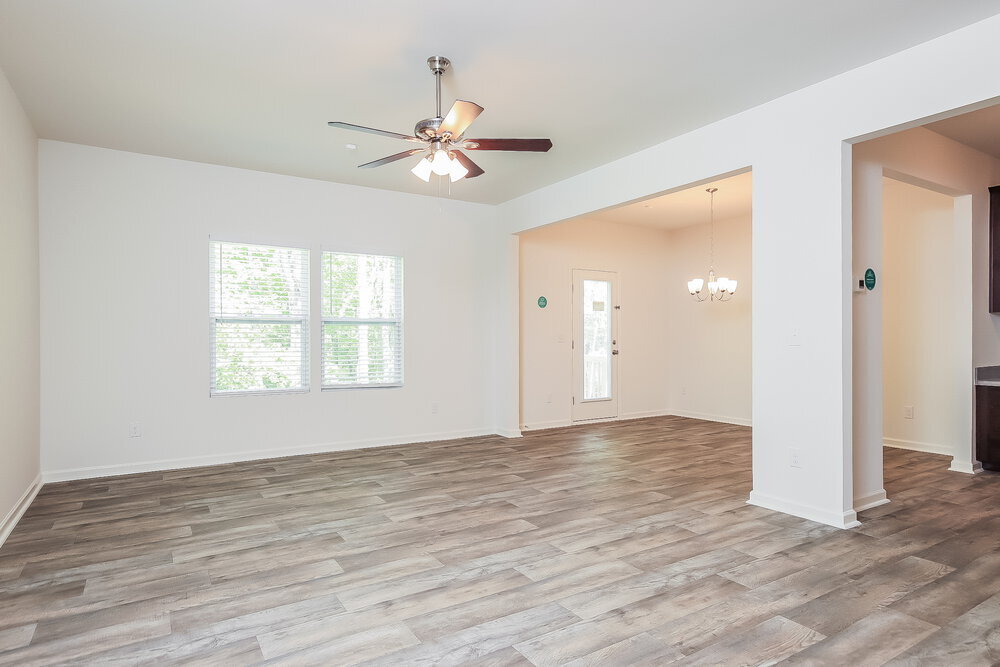 Building Photo - 559 Green Willow Cir